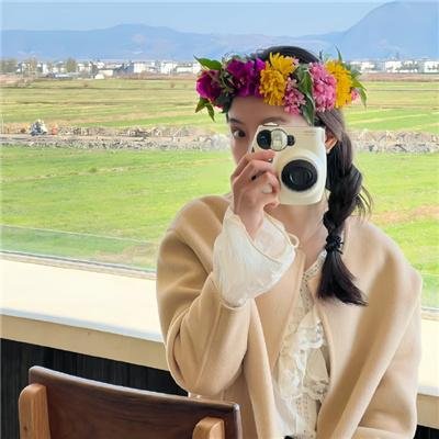 全家偷听反派心声，我负责篡改